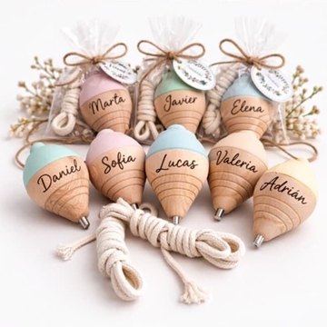 Peonza Personalizada de Madera - Imagen 2